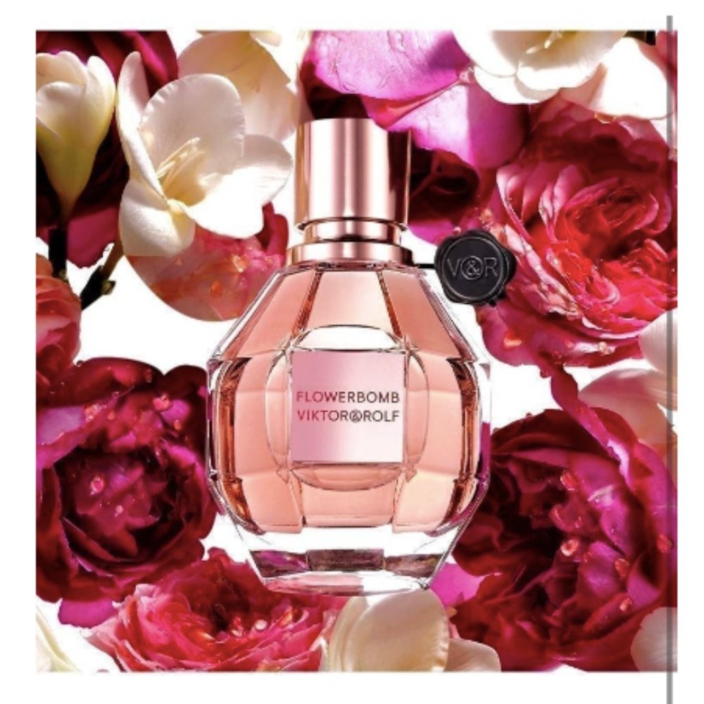 2 for $40 -NEW Viktor & Rolf FlowerBomb Mini Size 7ml splash bottle (New in box)